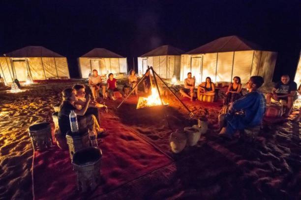 Sunset Camp Мерзуга Экстерьер фото